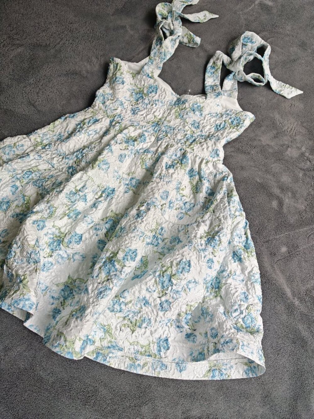 Altar’d State Blue Floral Shimmer Jacquard Tie Strap Mini Dress Cottagecore Size - Picture 16 of 16